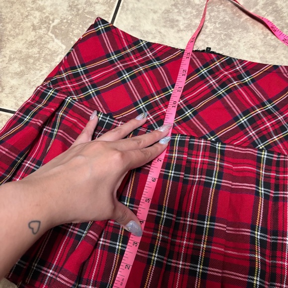 Tripp NYC Red Plaid Skirt Size Small - Picture 6 of 6